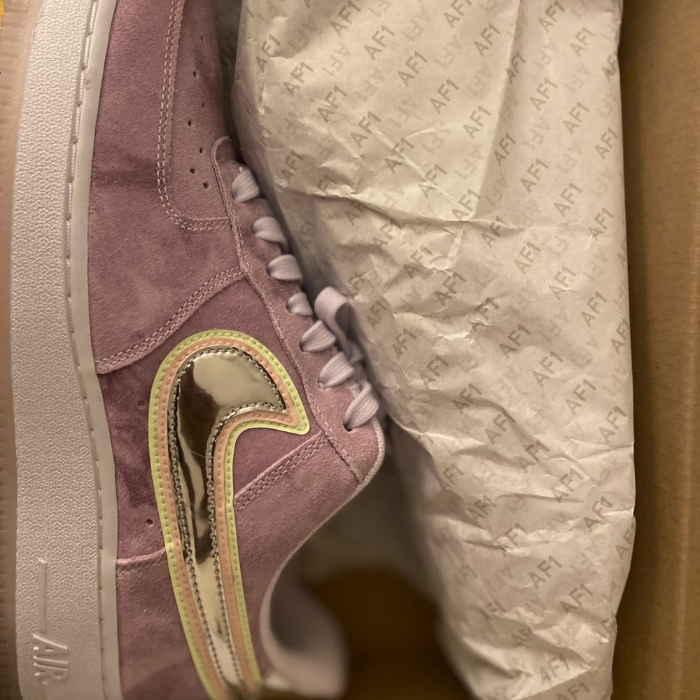 Nike Air Force 1